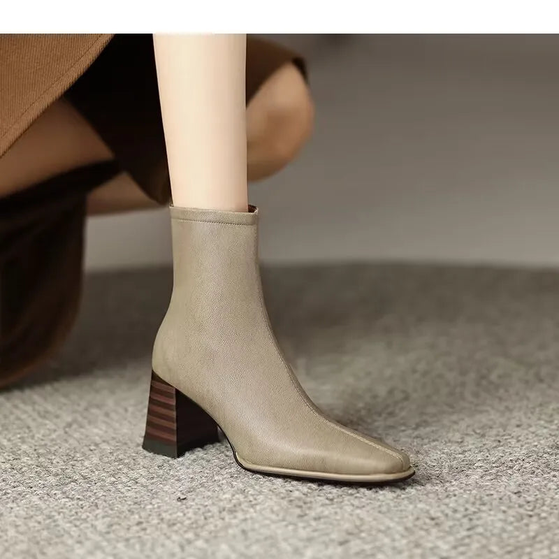 Helyria | Leather ankle boots
