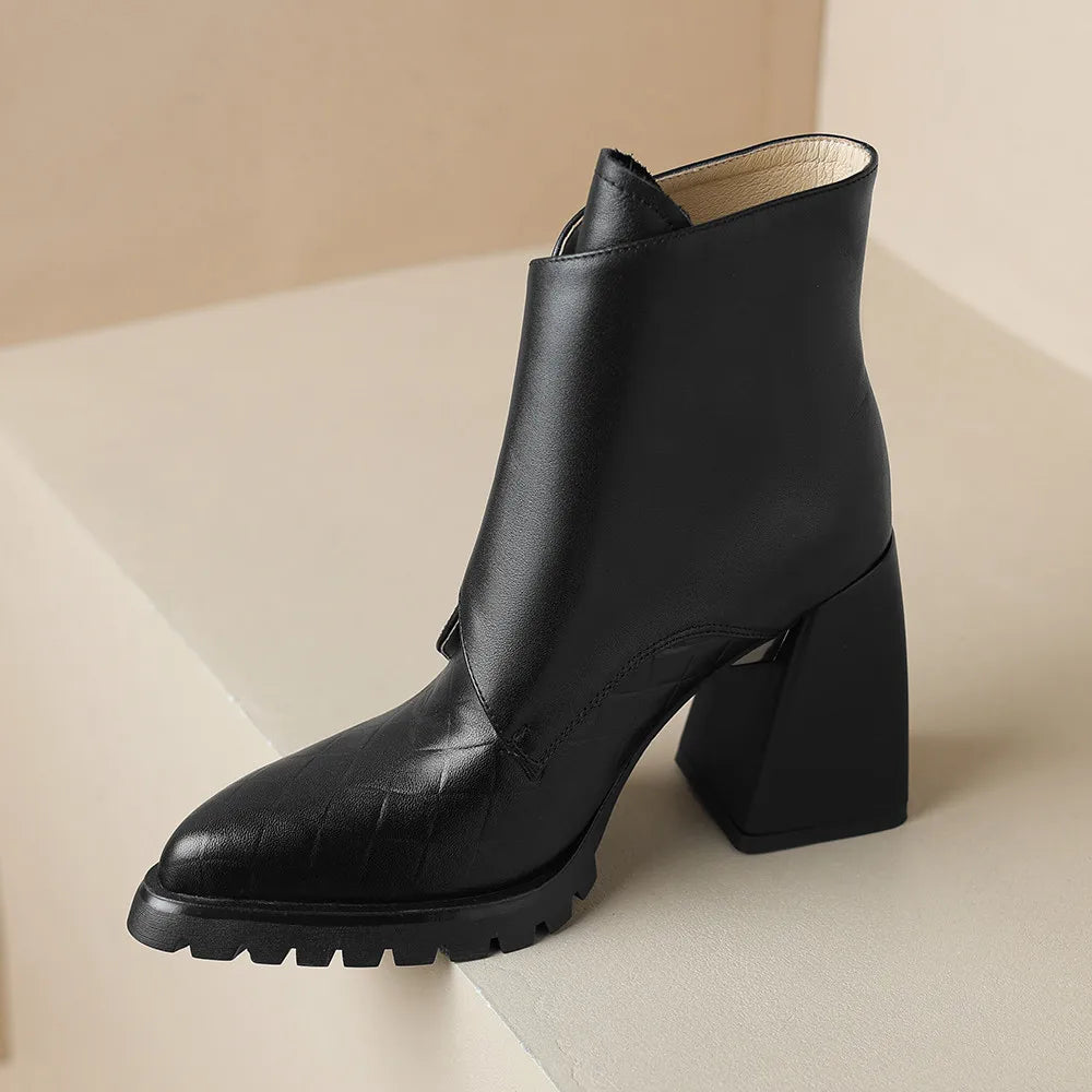 Parvoria | Thick-soled ankle boots