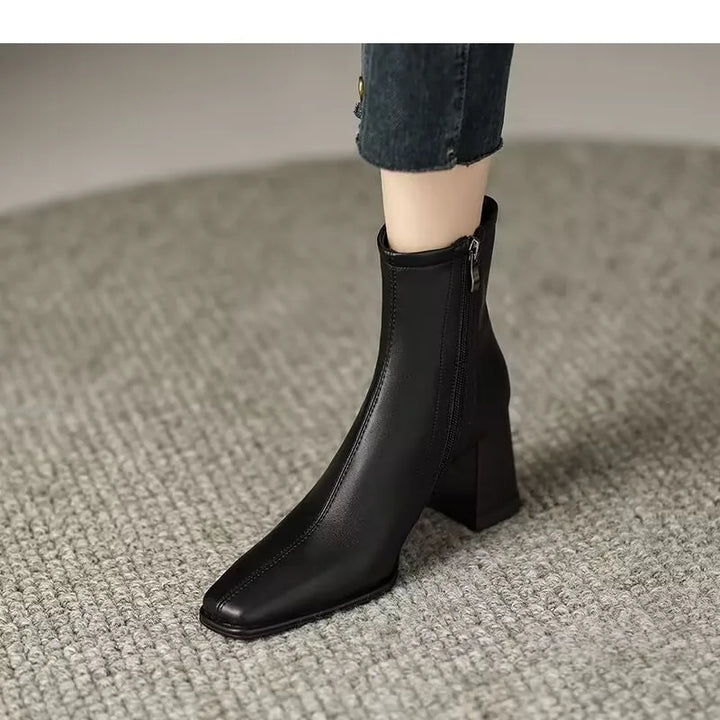 Helyria | Leather ankle boots